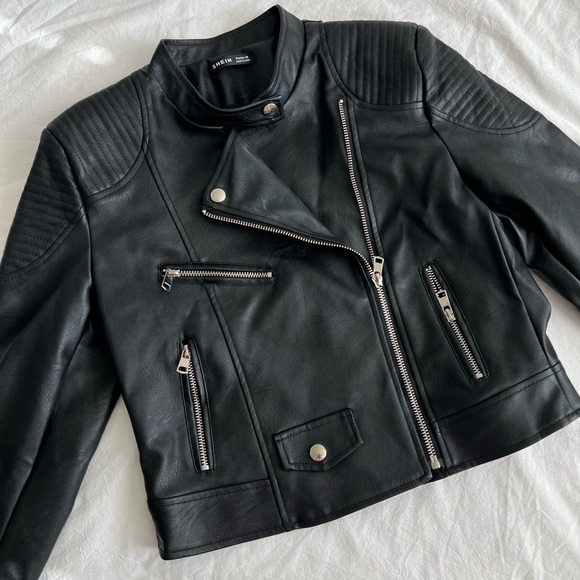 Leather jacket - Picture 3 of 6